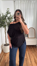 Load image into Gallery viewer, Tess Top - Black

