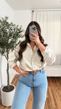 Load image into Gallery viewer, Primrose Button Up
