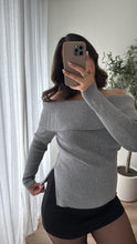 Load image into Gallery viewer, Auggie Off Shoulder
