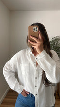 Load image into Gallery viewer, Reese Button Up White
