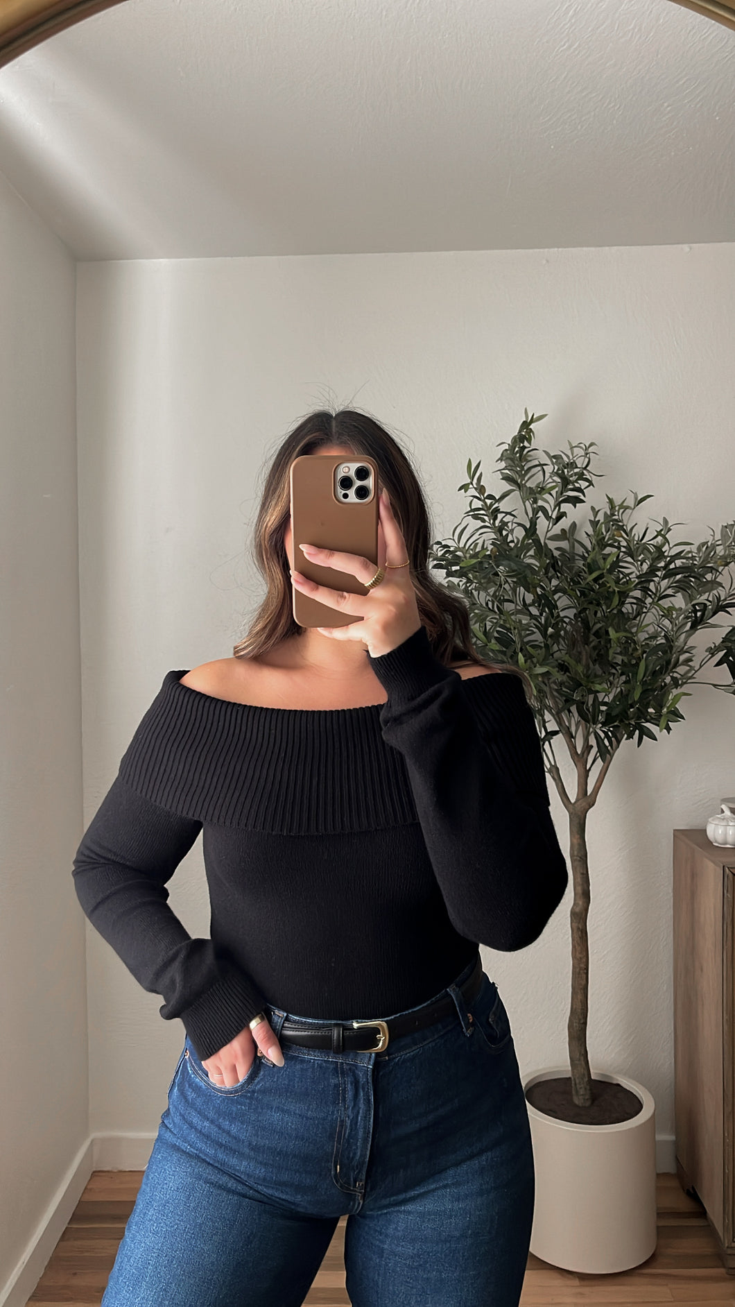 Harper Off Shoulder Black