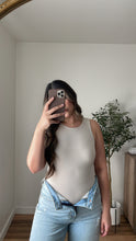 Load image into Gallery viewer, Aria Basic Scoop Neck (MULTIPLE COLORS)
