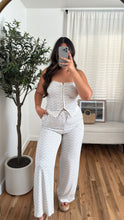 Load image into Gallery viewer, Magnolia Bottoms

