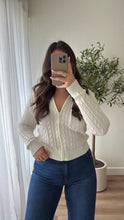 Load image into Gallery viewer, Saylor Sweater (Off White)
