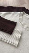 Load image into Gallery viewer, Melli Sweater Dark Chocolate
