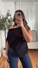 Load image into Gallery viewer, Tess Top - Black
