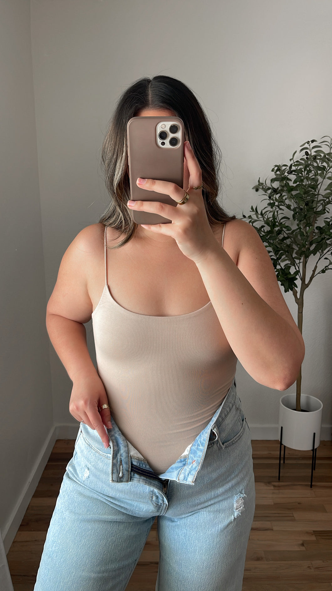 Mia Basic - Spaghetti Strap