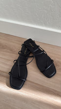 Load image into Gallery viewer, Lila Sandals Black
