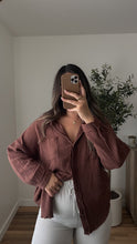 Load image into Gallery viewer, Reese Button Up Brown
