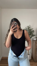 Load image into Gallery viewer, Aria Basic V-Neck (MULTIPLE COLORS)
