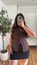 Load image into Gallery viewer, Rowan Sweater Vest Brown
