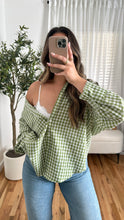 Load image into Gallery viewer, Holly Button Down - Green
