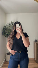 Load image into Gallery viewer, Noa Vest Black
