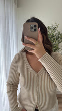 Load image into Gallery viewer, Winnie Cardigan
