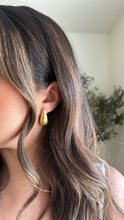 Load image into Gallery viewer, Goldie Earrings

