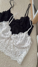 Load image into Gallery viewer, Elle Bralette - White
