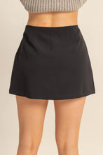 Load image into Gallery viewer, Delilah Skort Black
