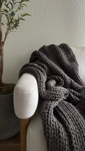 Load image into Gallery viewer, Sloane Chunky Blanket Charcoal
