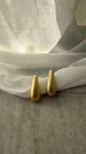 Load image into Gallery viewer, Goldie Earrings
