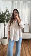 Load image into Gallery viewer, Holly Button Down - Beige
