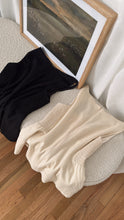 Load image into Gallery viewer, Clove Linen Top-Beige
