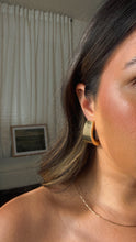 Load image into Gallery viewer, Elsie Earrings
