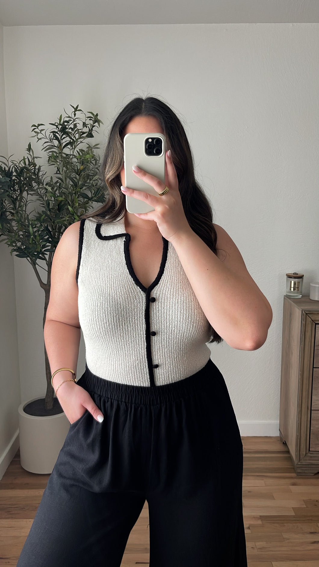 Carson Contrast Top Cream