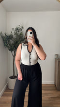 Load image into Gallery viewer, Carson Contrast Top Cream
