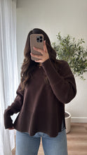 Load image into Gallery viewer, Melli Sweater Dark Chocolate
