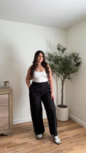 Load image into Gallery viewer, Finn Linen Trousers
