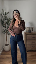 Load image into Gallery viewer, Twyla Top - Brown
