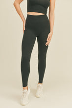 Load image into Gallery viewer, Jay Ribbed Leggings Black
