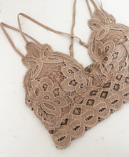 Load image into Gallery viewer, Flower Bralette Cocoa
